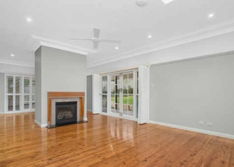4 Oakes Road