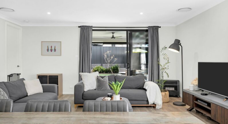 24 Poulton Terrace, Campbelltown NSW 2560