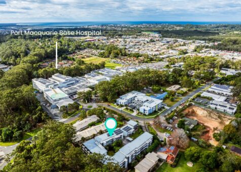 20/4 Highfields Circuit