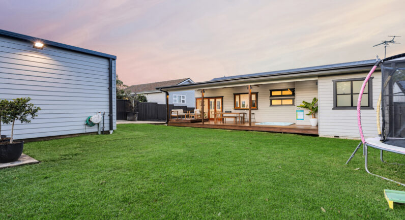 17 Brigalow Avenue, Camden South NSW 2570