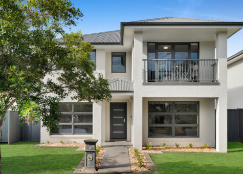 7 Donovan Boulevard