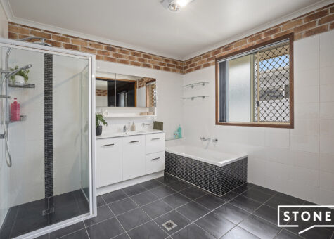 2/15 Vincent Street