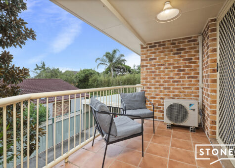 2/15 Vincent Street