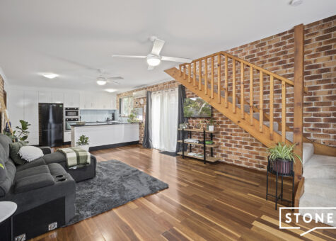 2/15 Vincent Street