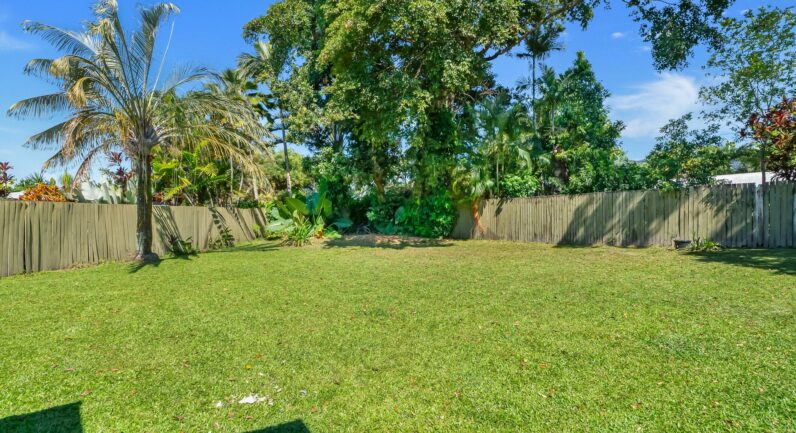 5 Carrum Close, Kewarra Beach QLD 4879