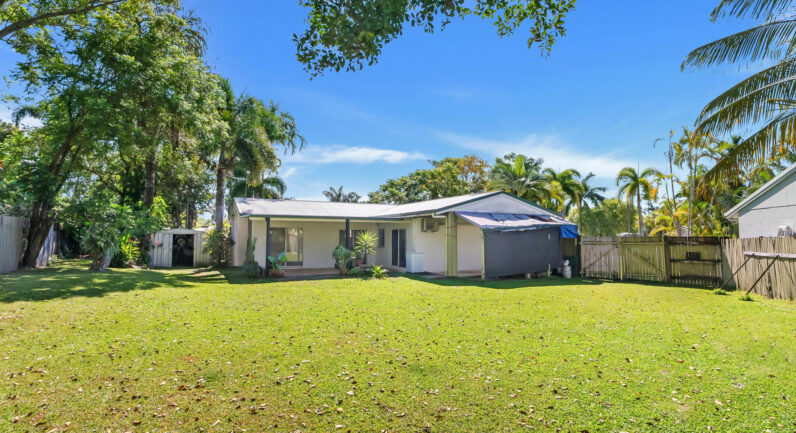 5 Carrum Close, Kewarra Beach QLD 4879