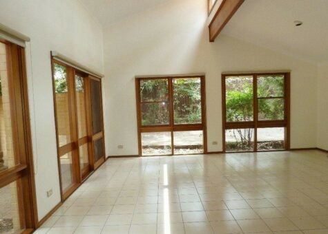 10A Maher Close
