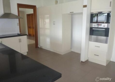 10A Maher Close