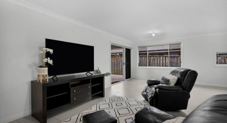 64 Gawler Avenue, Minto NSW 2566