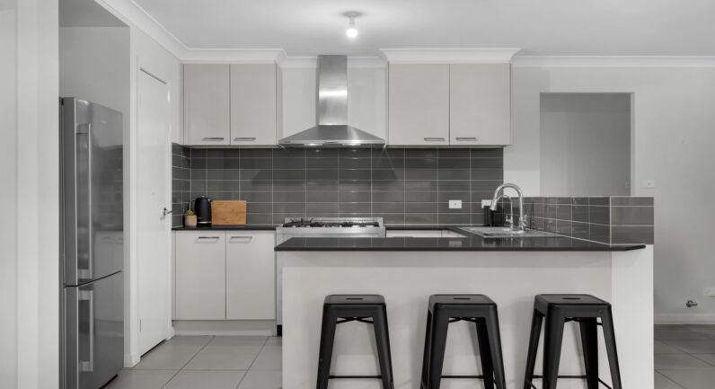 64 Gawler Avenue, Minto NSW 2566