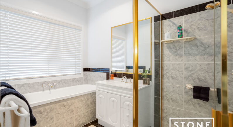 4 Hunter Circuit, Petrie QLD 4502
