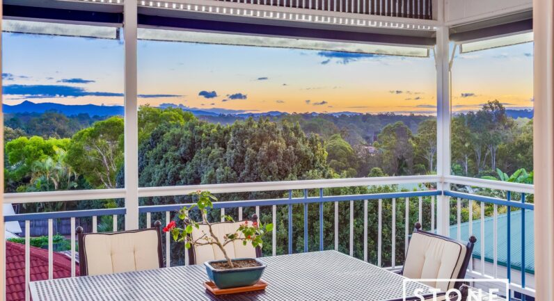 4 Hunter Circuit, Petrie QLD 4502