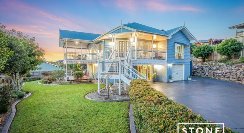 4 Hunter Circuit, Petrie QLD 4502