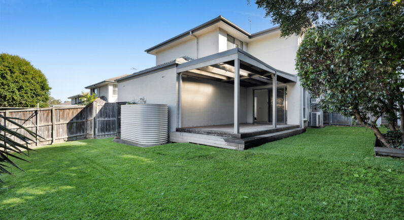 76 Minorca Circuit, Spring Farm NSW 2570