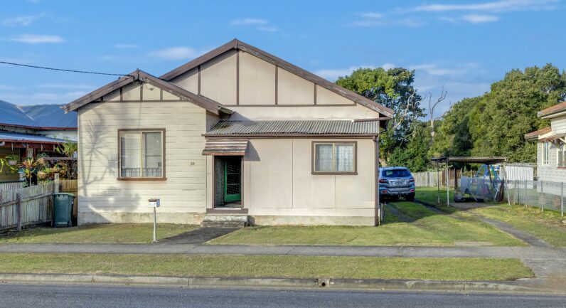 39 Gladstone Street, Kempsey NSW 2440