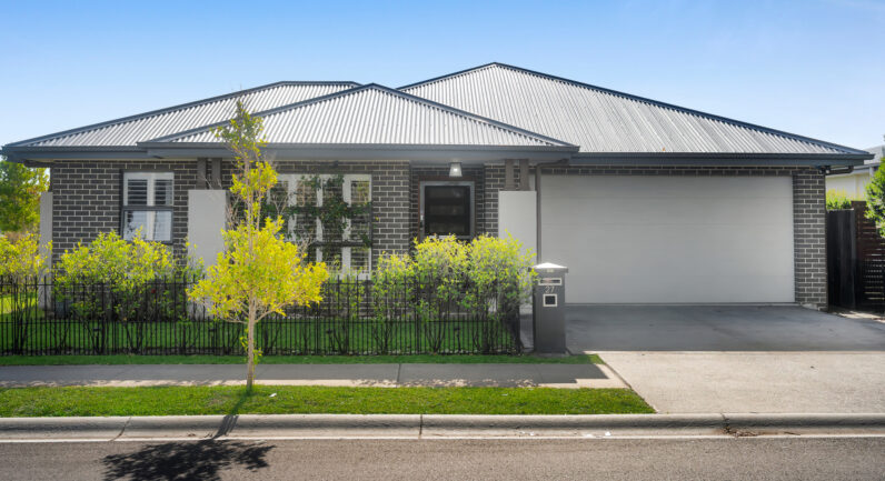 27 Allison Circuit, Oran Park NSW 2570
