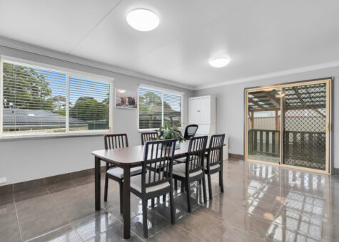 33 Pinaroo Crescent