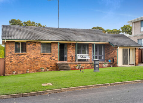 33 Pinaroo Crescent