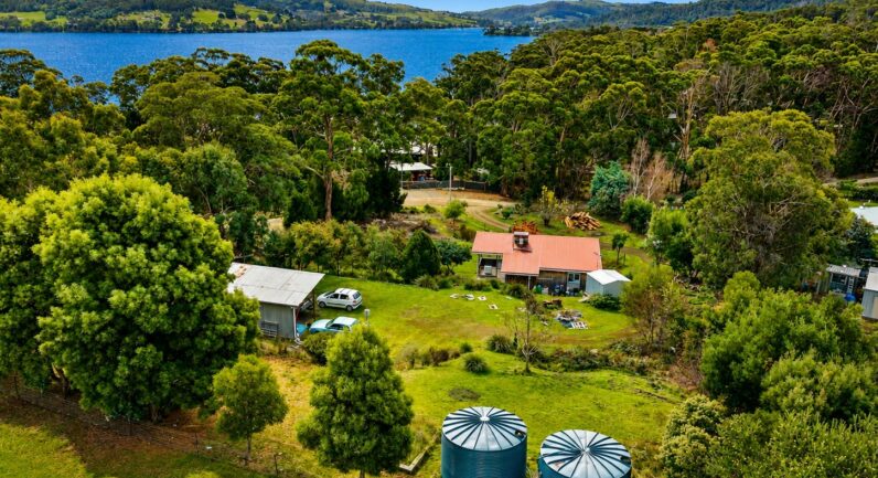 23 Glovers Road, Deep Bay TAS 7112