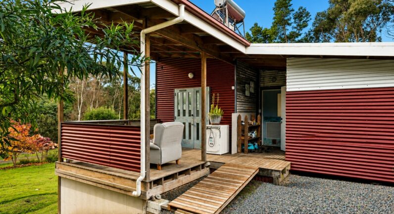 23 Glovers Road, Deep Bay TAS 7112