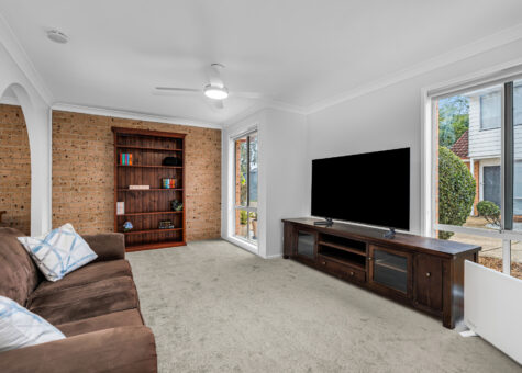 8/11 Mundarda Place