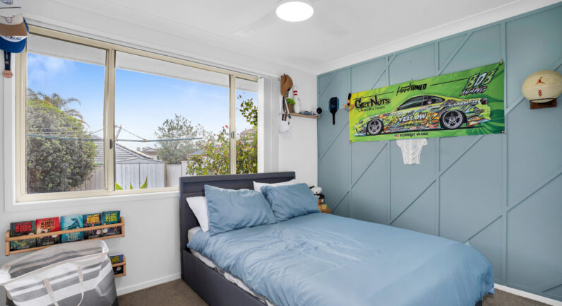 6 Gunn Place, St Helens Park NSW 2560