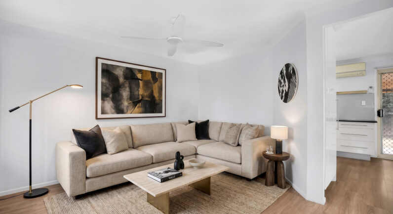 6 Gunn Place, St Helens Park NSW 2560