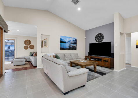 120 Macarthur Circuit