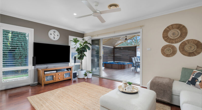 120 Macarthur Circuit, Camden Park NSW 2570