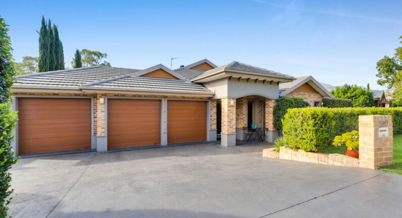 120 Macarthur Circuit, Camden Park NSW 2570
