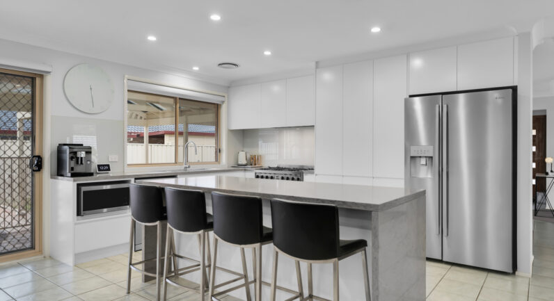 14 Halcyon Court, Harrington Park NSW 2567