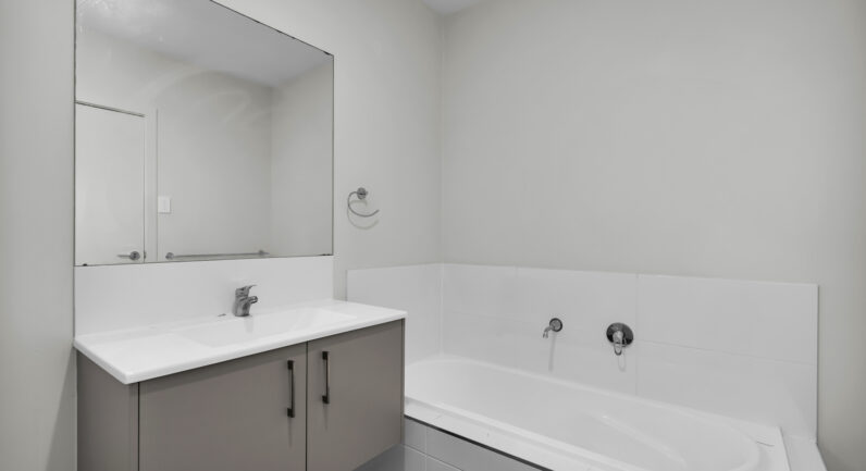 27 Allison Circuit, Oran Park NSW 2570