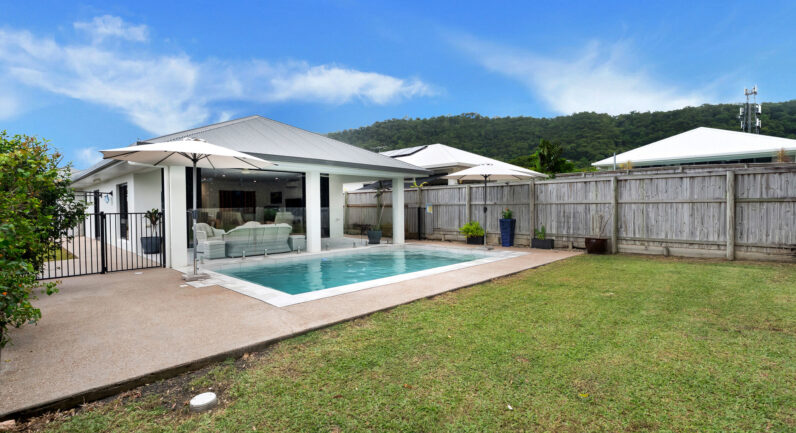 20 Buoy Drive, Trinity Beach QLD 4879