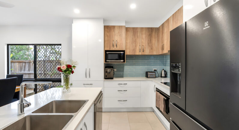 20 Buoy Drive, Trinity Beach QLD 4879