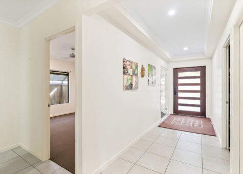 24 Seaways Street