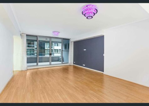 301/2B Help Street