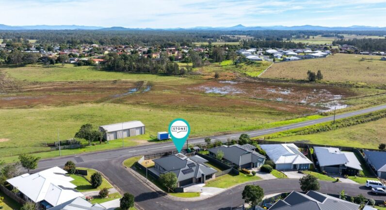 1 Prior Circuit, West Kempsey NSW 2440