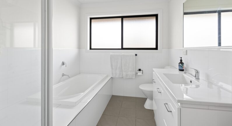 1 Prior Circuit, West Kempsey NSW 2440