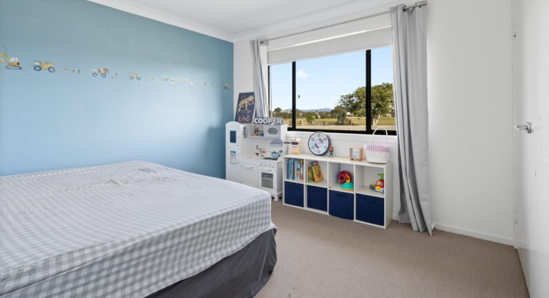 1 Prior Circuit, West Kempsey NSW 2440