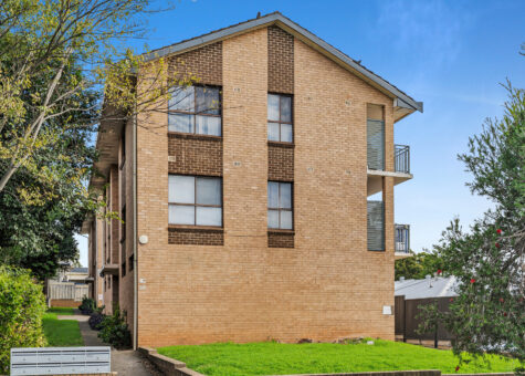 1/55 Warby Street
