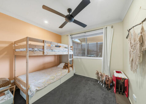 10 Curtin Place