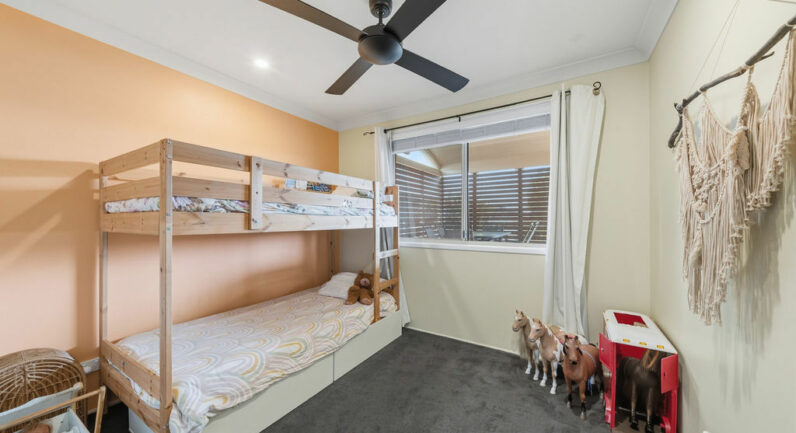 10 Curtin Place, Narellan Vale NSW 2567