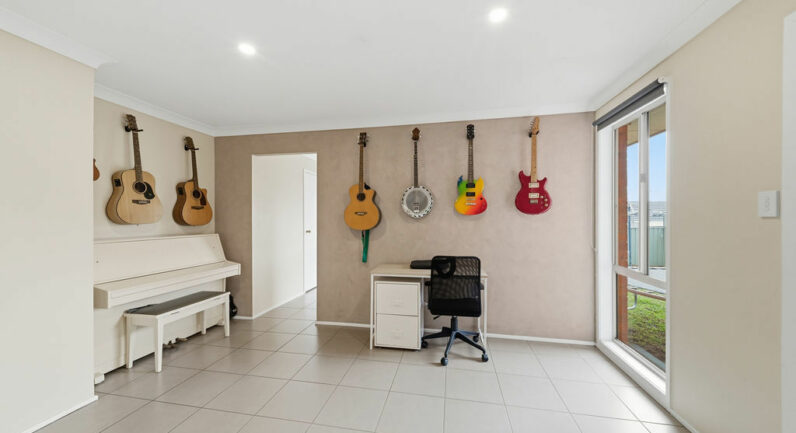 10 Curtin Place, Narellan Vale NSW 2567