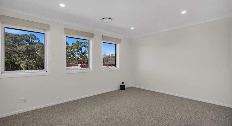 7 Rebecca Place, Ingleburn NSW 2565