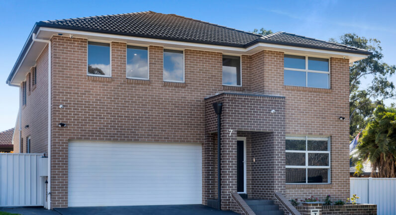 7 Rebecca Place, Ingleburn NSW 2565