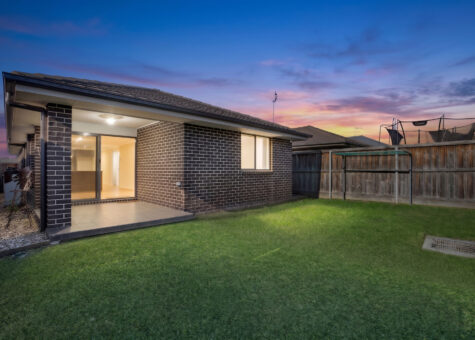 6 Clowes Street