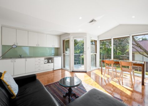 6 Roseville Avenue