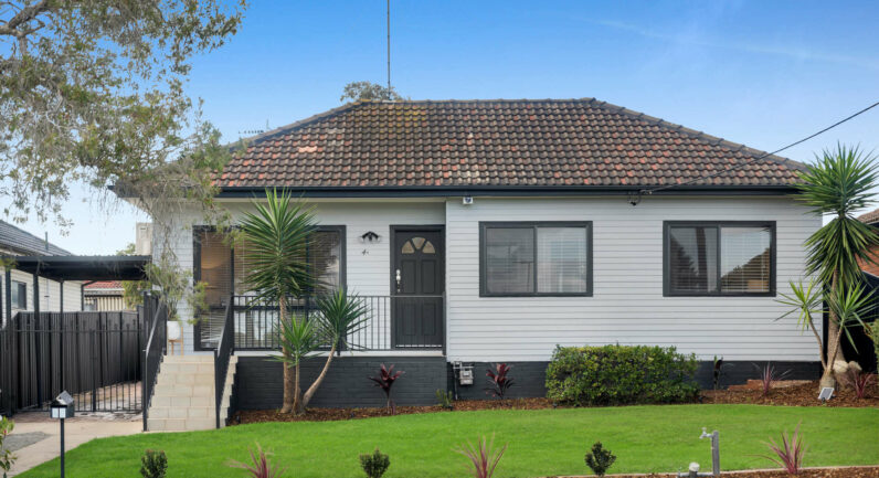 40 Waminda Avenue, Campbelltown NSW 2560