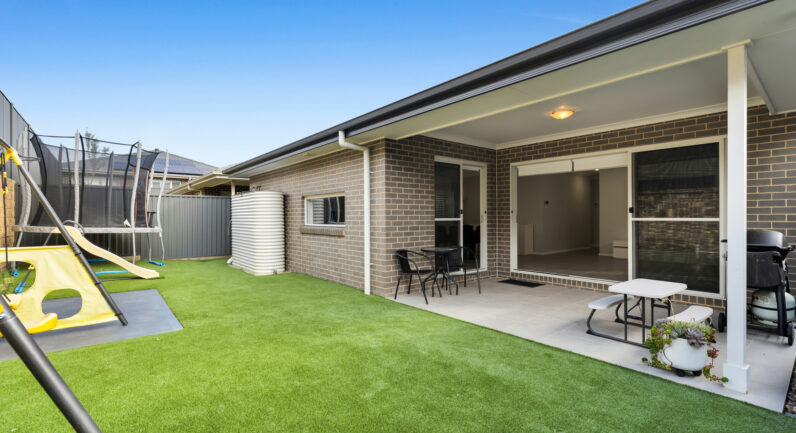 40 Pekin Street, Spring Farm NSW 2570