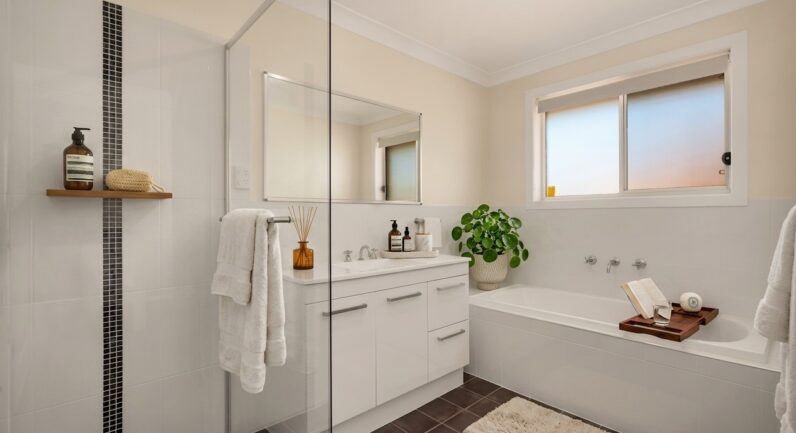 7 Rebecca Place, Ingleburn NSW 2565